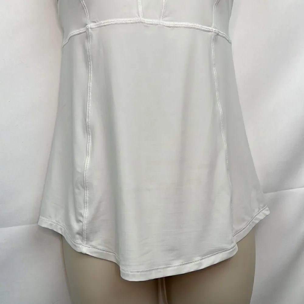 Lululemon white beat the heat cross cross tank with built in bra size 6 EUC